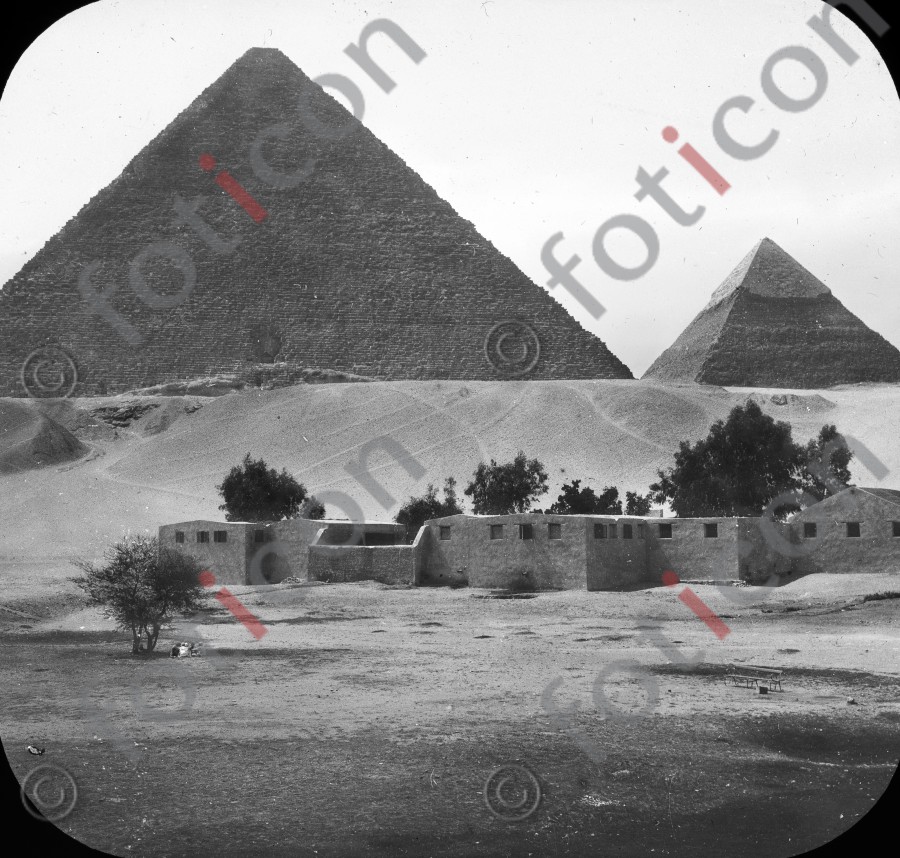Pyramiden von Gizeh | Pyramids of Giza (simon-139-024-sw.jpg)